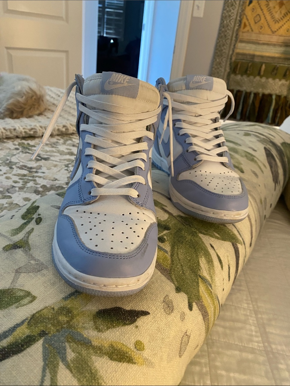 Nike High-Top Sneakers in Light Blue and White